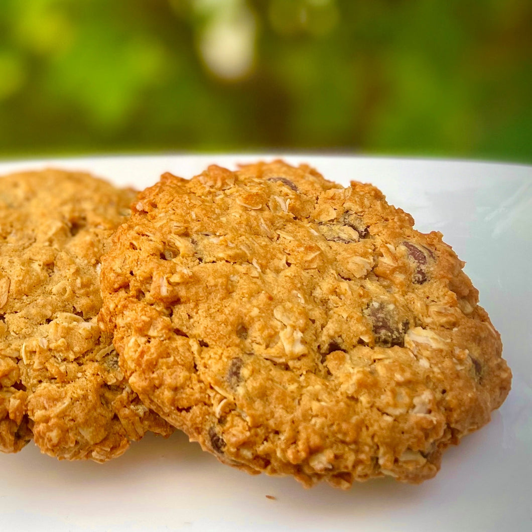 Vegan Oatmeal Chocolate Chip Cookies (4 Pieces) (V)